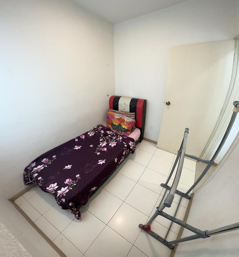 Vista Alam Roomstay Homestay Shah Alam Ngoại thất bức ảnh