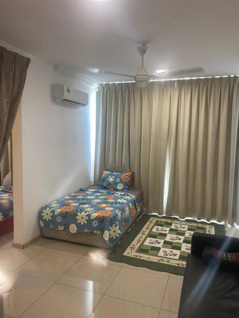 Vista Alam Roomstay Homestay Shah Alam Ngoại thất bức ảnh
